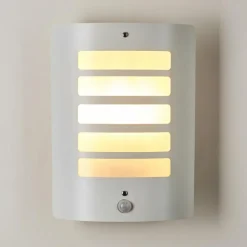 Applique murale d'extérieur Alslev Blanc, 1 lumière, Détecteur de mouvement