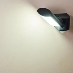 Applique murale d'extérieur Larvik LED Anthracite, 1 lumière, Détecteur de mouvement